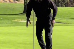 唯一能防住全力詹的的人来啦！詹嫂刚做的新发型如何？